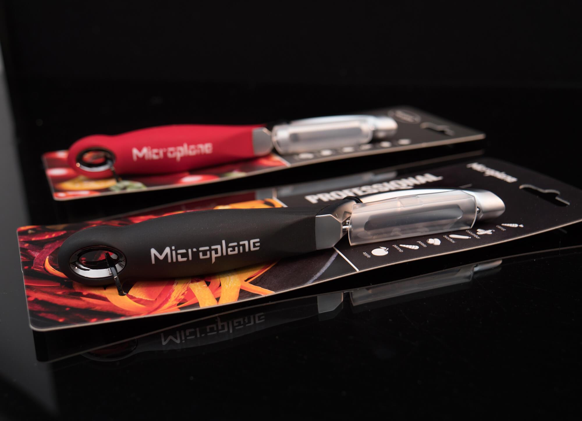 Microplane Specialty Serie, Profischäler, glatte Schneide, mit soft touch Griff