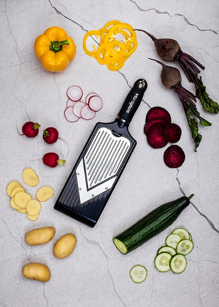 Microplane Specialty Series V-Hobel mit Juliennefunktion, schwarz