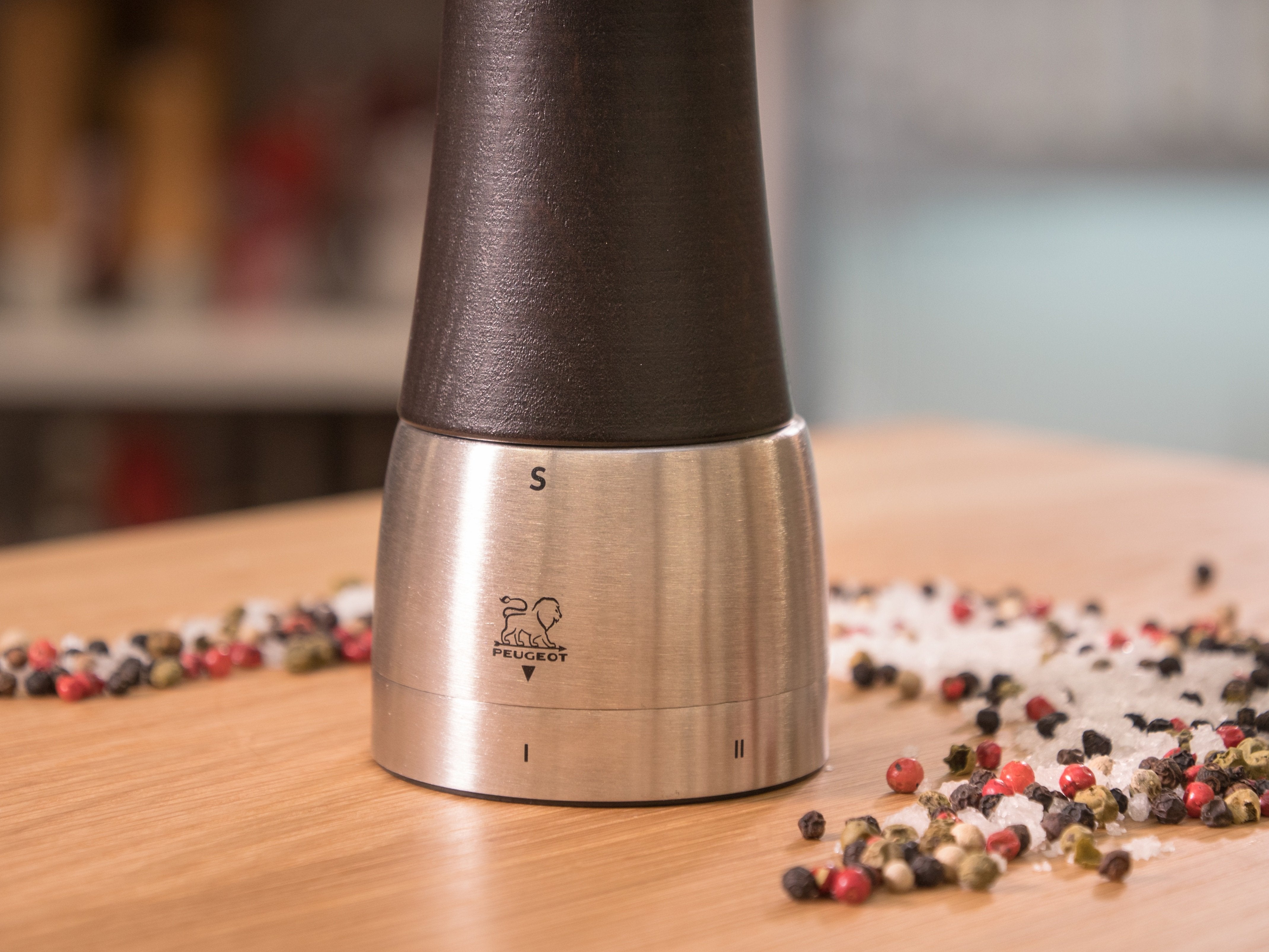 Peugeot Pfeffermühle Madras 21 cm Schokolade